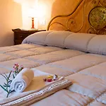 All'ombra Di San Damiano 4*