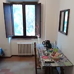 All'ombra Di San Damiano Penzion 4*