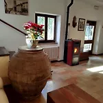 All'ombra Di San Damiano 4*