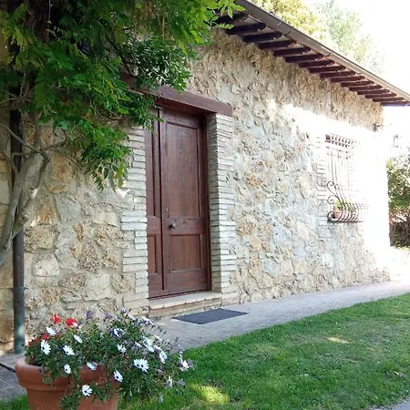 All'ombra Di San Damiano 3*