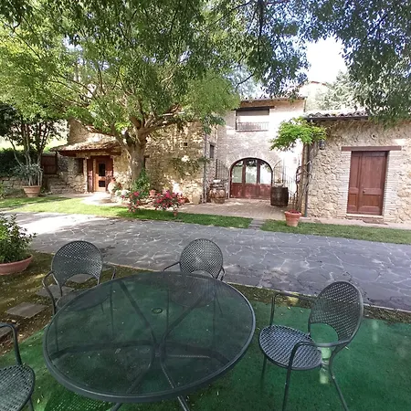 All'ombra Di San Damiano Pensión 3*