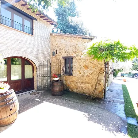 All'ombra Di San Damiano 3*