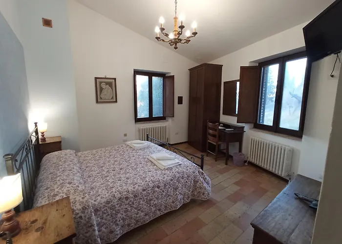 All'ombra Di San Damiano ゲストハウス