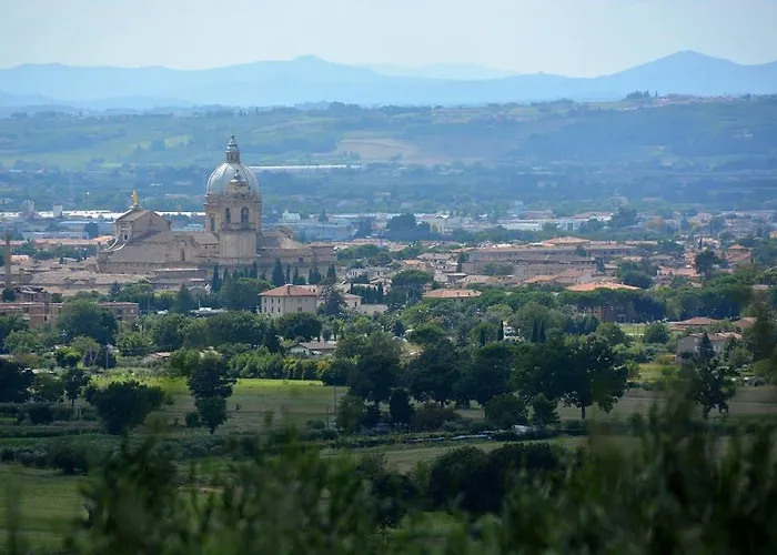 All'ombra Di San Damiano Penzion